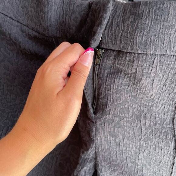 Ann‎ Taylor Black Slim Ankle Dress Pants - Picture 4 of 10